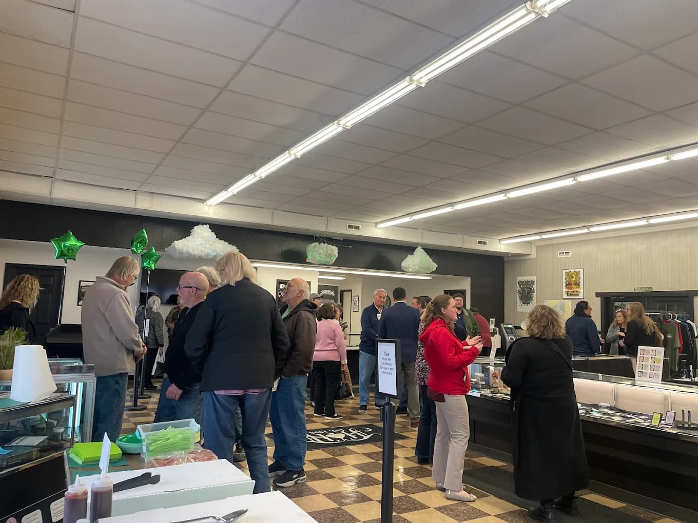 Crowd lifestyle shot 1